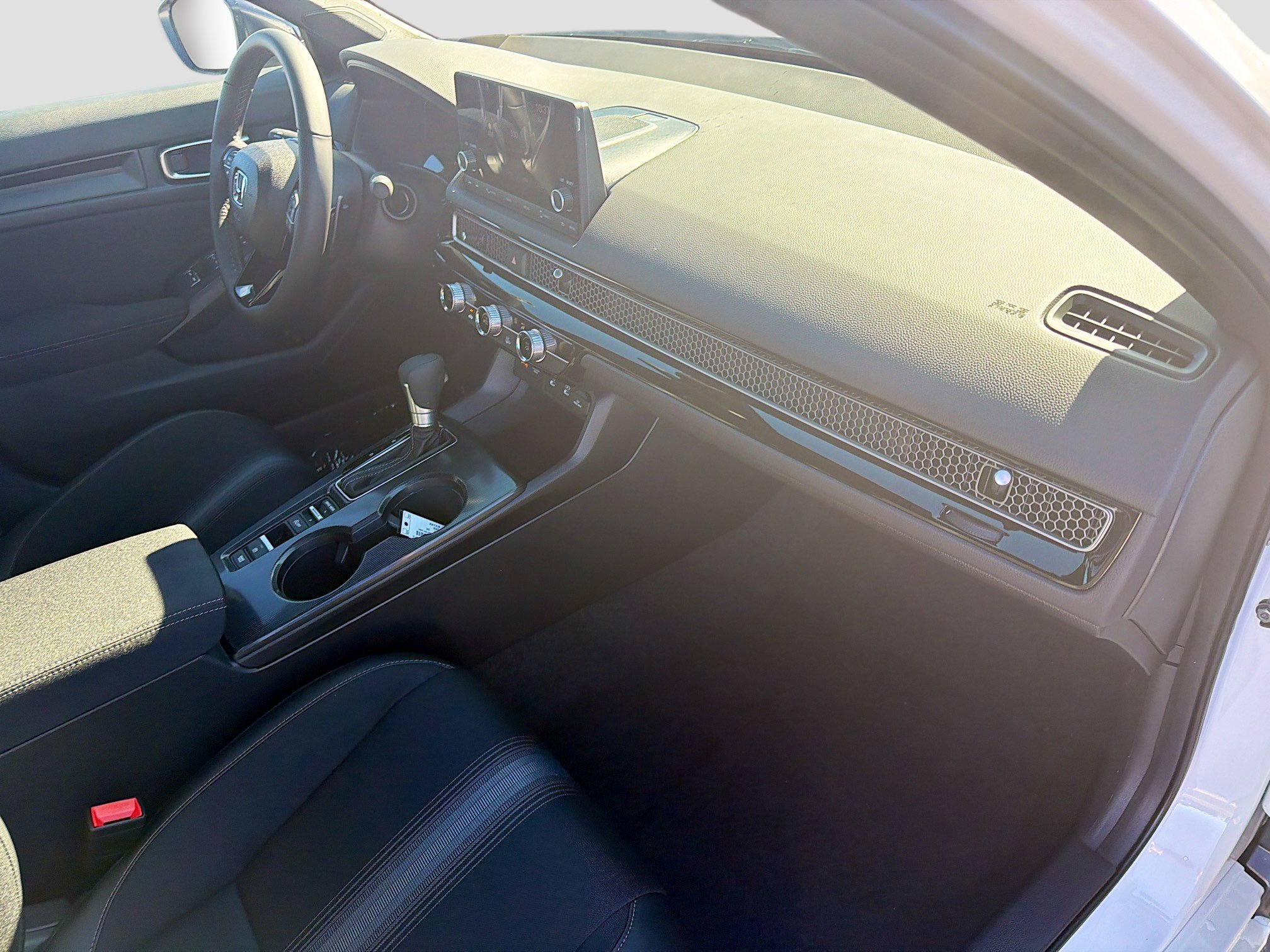 2026 Honda Civic Hatchback Sport - Photo 23