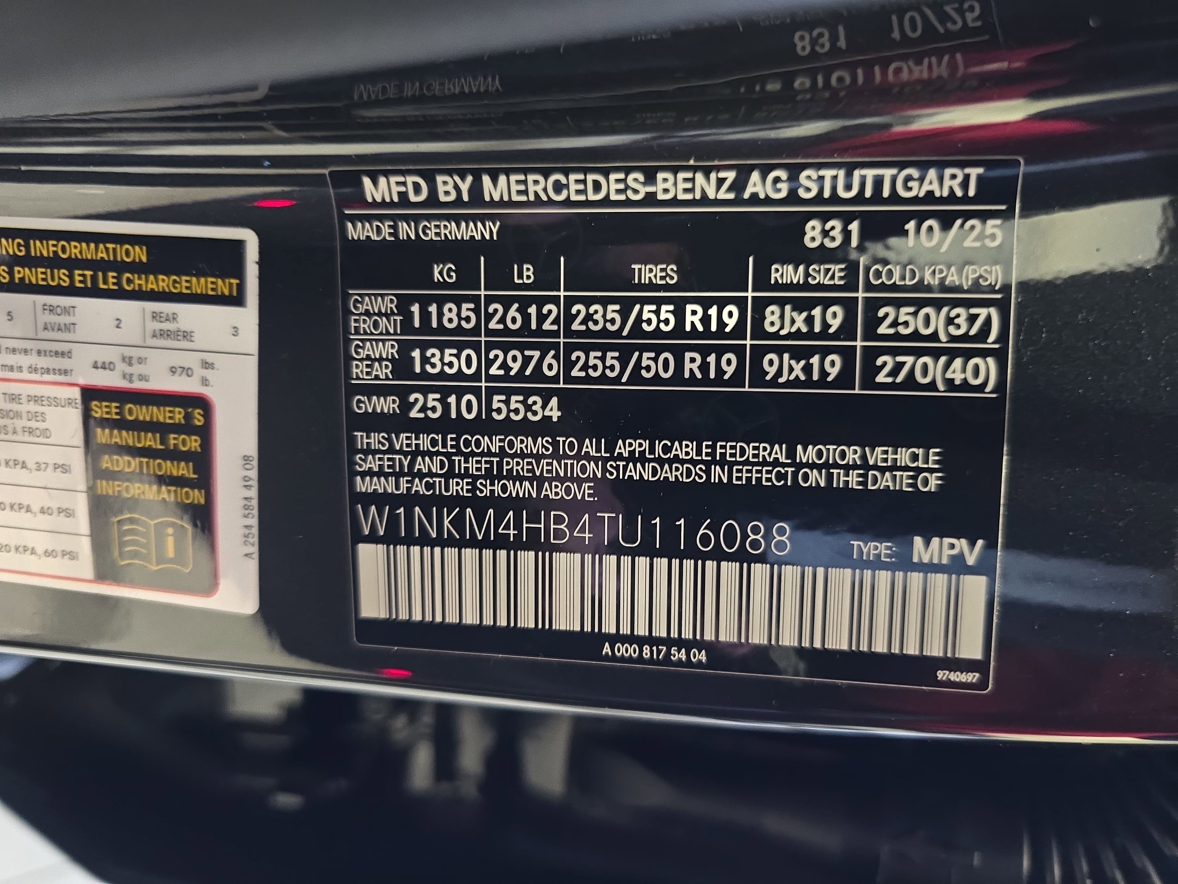 New 2026 Graphite Grey Metallic Mercedes-Benz GLC300 image 37