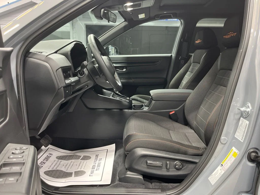 Used 2026 Urban Gray Pearl Honda TrailSport image 11