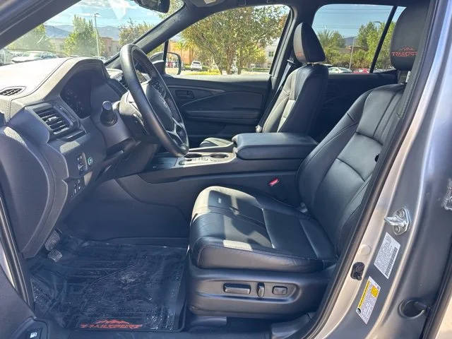 Used 2025 Solar Silver Metallic Honda TrailSport image 5