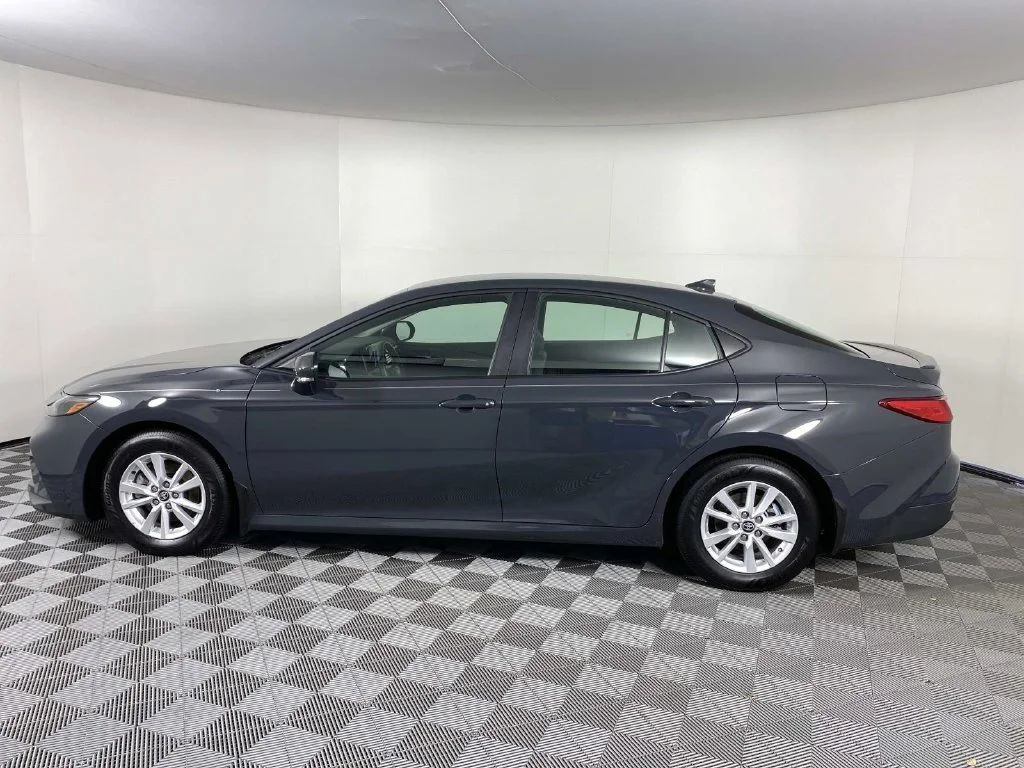Used 2026 Underground Toyota LE image 5