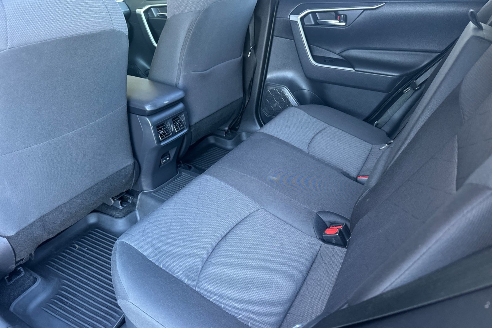 Certified Used 2022 MAGNETIC GRAY Toyota Hybrid XLE image 11
