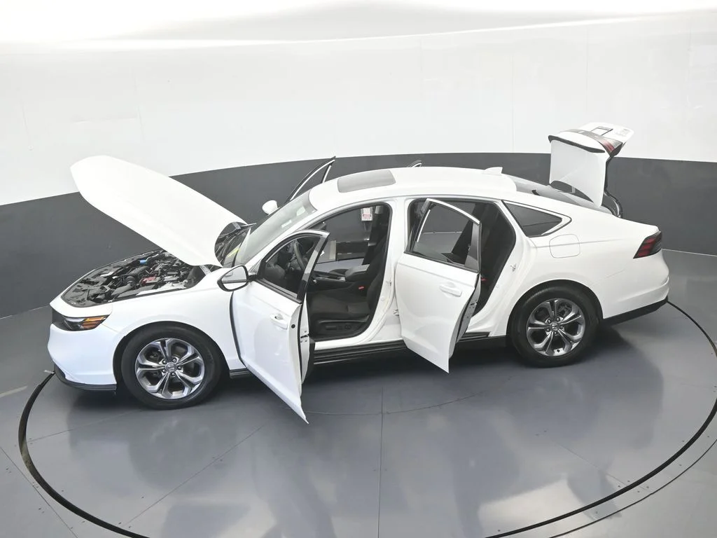 Used 2024 White Honda EX image 63
