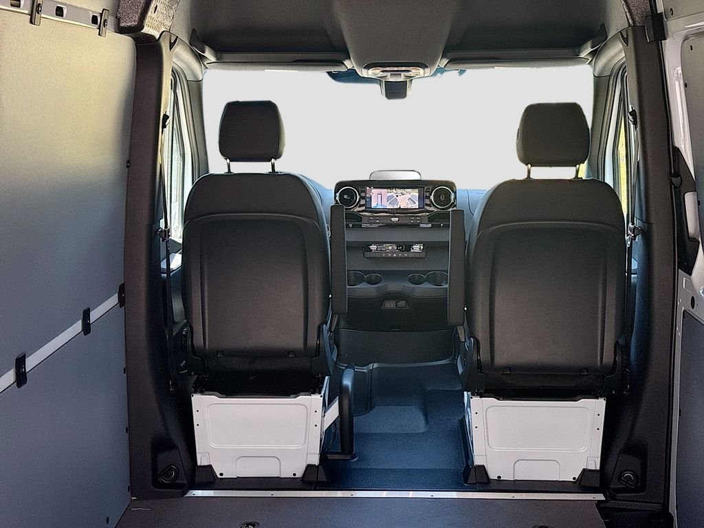 New 2026  Mercedes-Benz Cargo 170 WB image 17