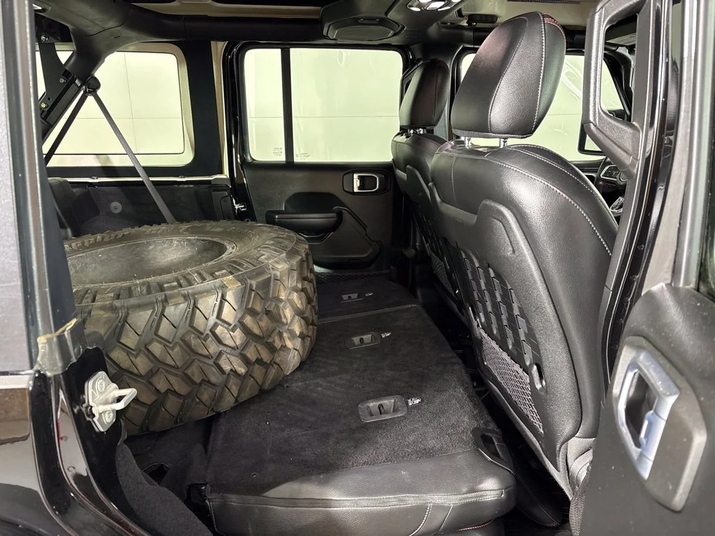 Used 2021 Black Jeep Unlimited Rubicon image 21