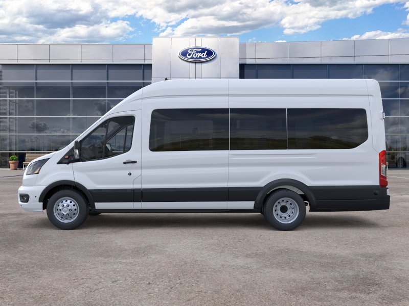 New 2026 Oxford White Ford Passenger Van XLT image 3