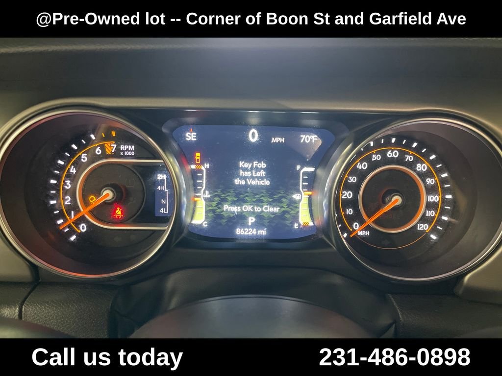 Used 2022 Beige Jeep Sport image 21