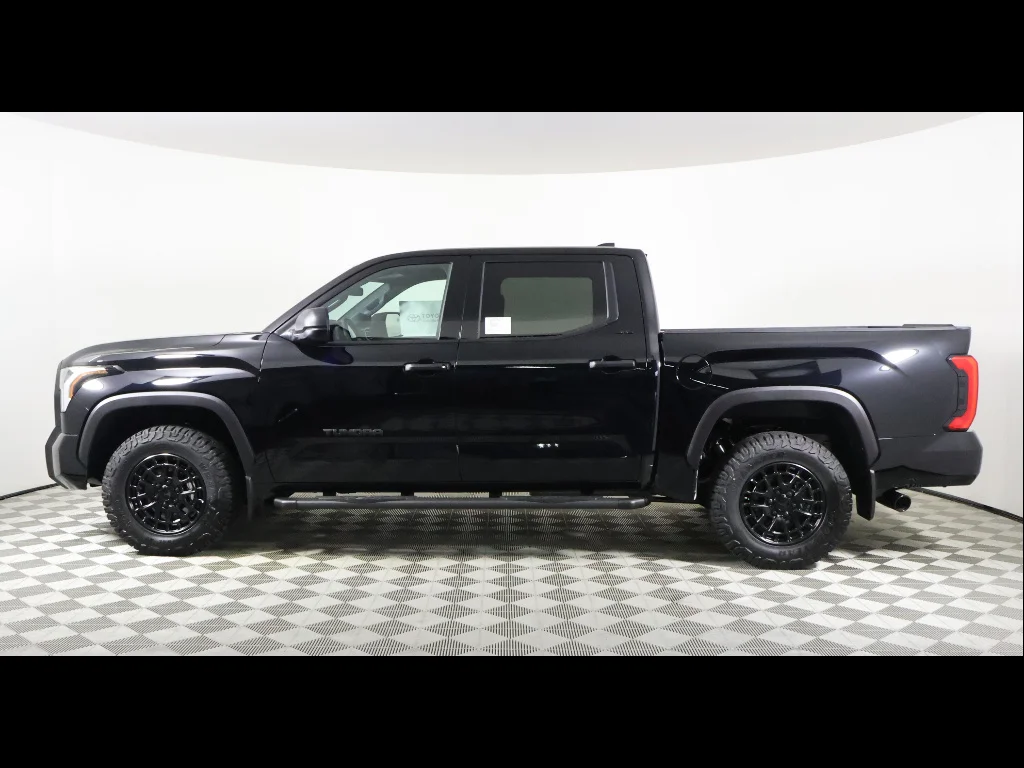 2026 Toyota Tundra SR5 - Photo 3