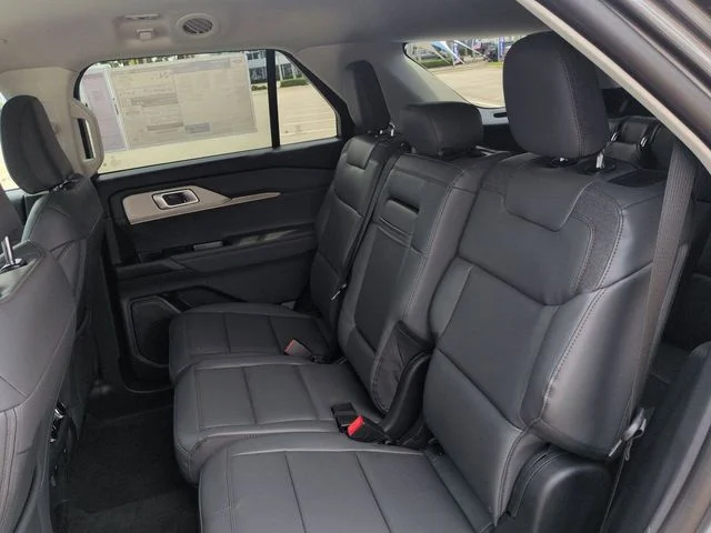 New 2026 Carbonized Gray Metallic Ford Active image 14