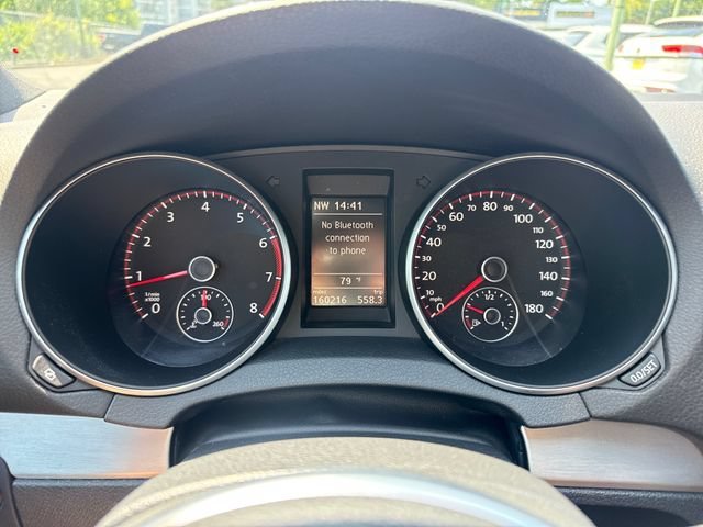 Used 2012 Deep Black Pearl Metallic Volkswagen PZEV image 23