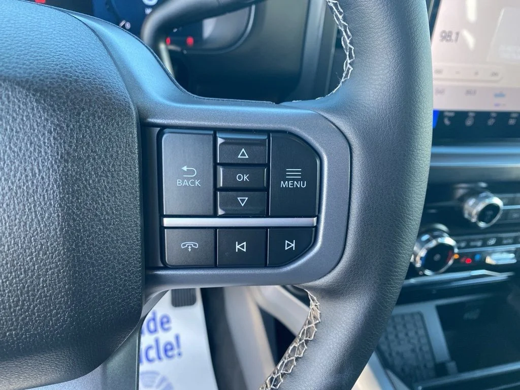 New 2026 Star White Metallic Tri-Coat Ford F-250® Lariat® image 19