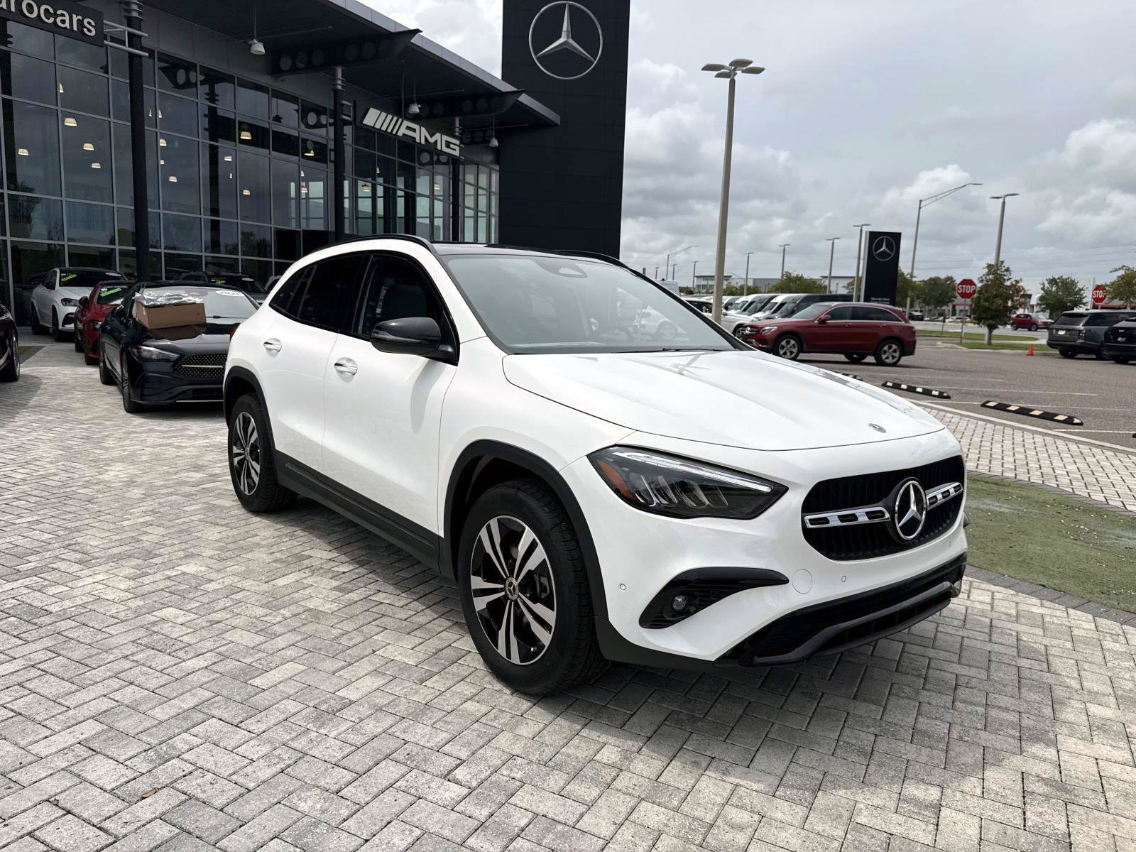 New 2026 Polar White Mercedes-Benz 250 SUV image 7
