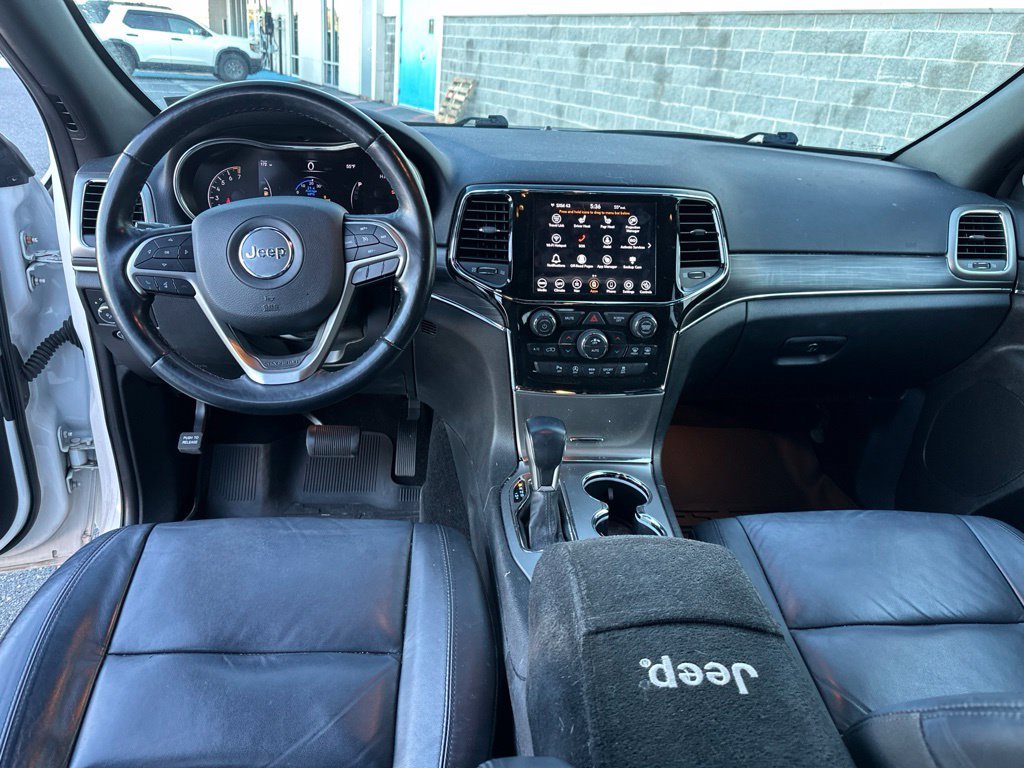 Used 2021 White Jeep Limited image 16