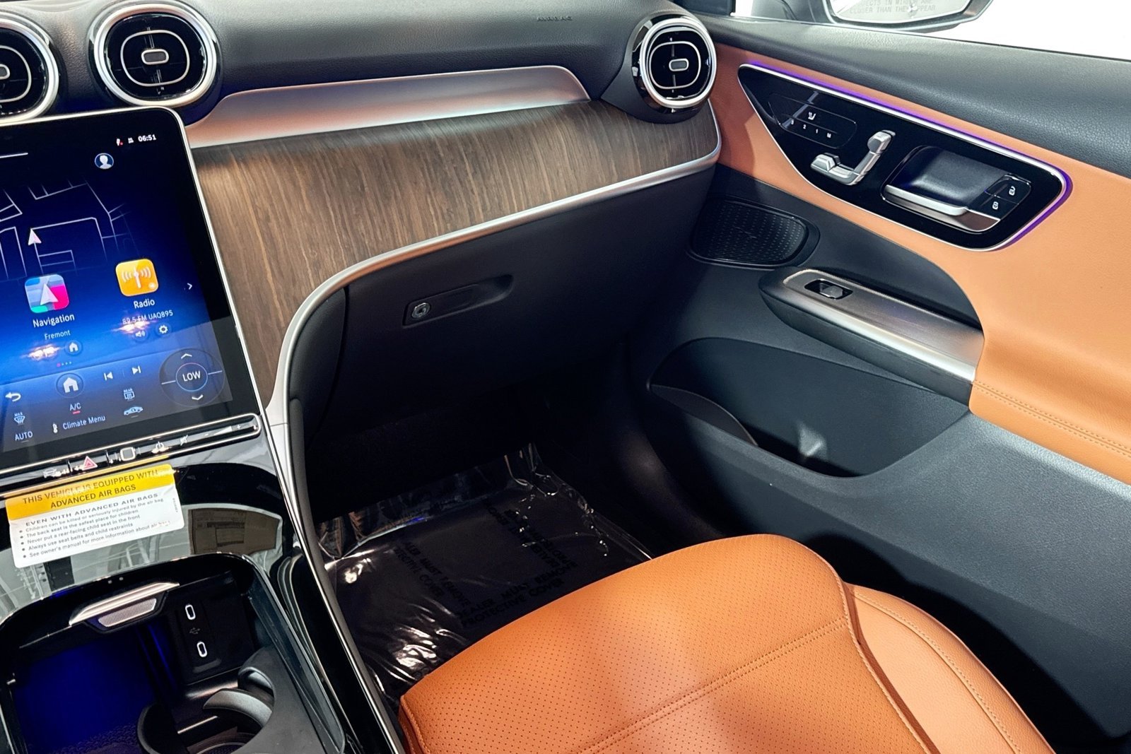 New 2026 Polar White Mercedes-Benz GLC 300 image 21