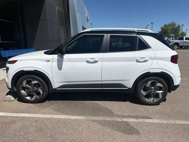 Used 2024 White Hyundai Limited image 2