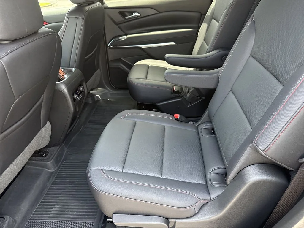 Used 2025 Gray Chevrolet Z71 image 20