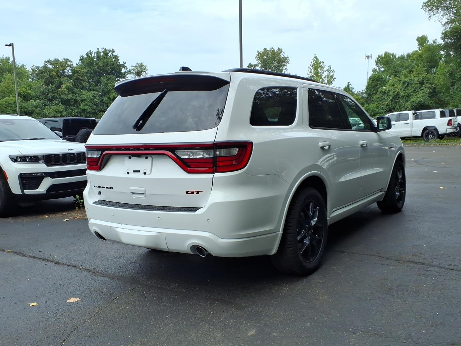 New 2027 White Knuckle Clear-Coat Exterior Paint Dodge GT image 6