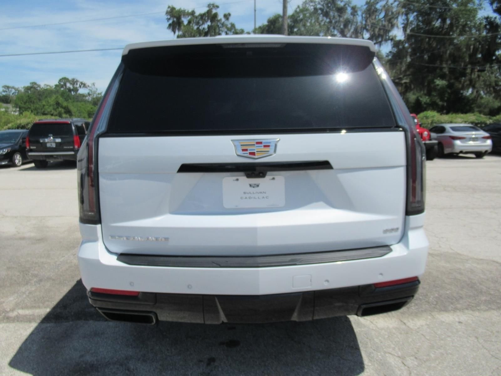 Used 2026 White Cadillac Platinum Edition image 7
