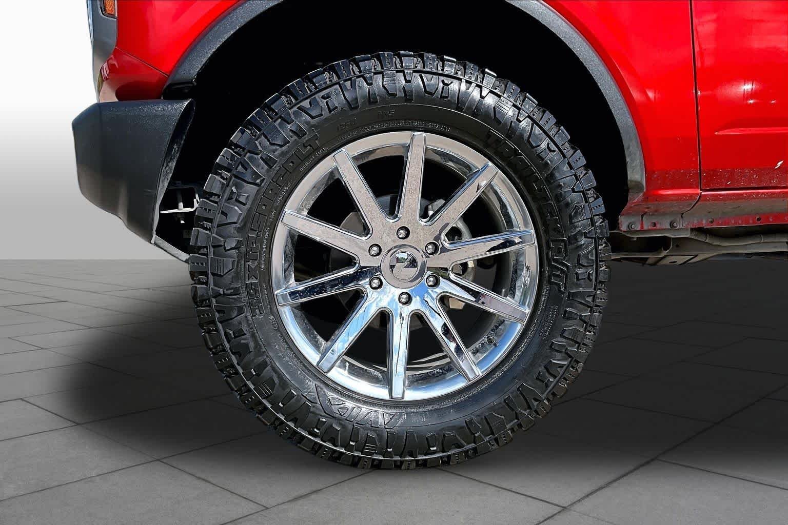 Used 2023 Hot Pepper Red Metallic Tinted Clearcoat Ford Big Bend image 11