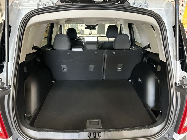 New 2026 Oxford White Ford Big Bend® image 23
