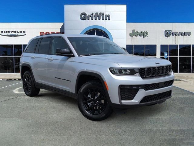 2026 Jeep Grand Cherokee Altitude