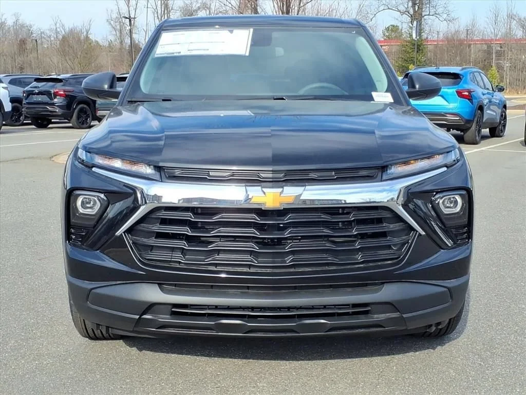 New 2026 Mosaic Black Metallic Chevrolet LT image 30