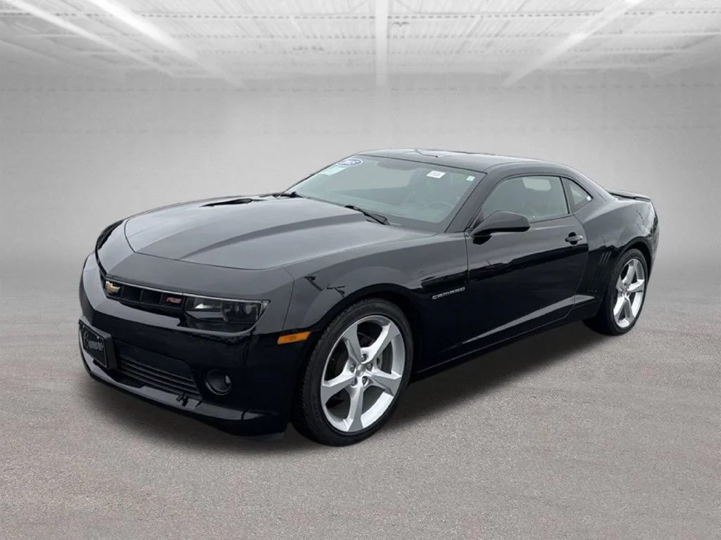 Used 2015 Black Chevrolet 2LT image 3