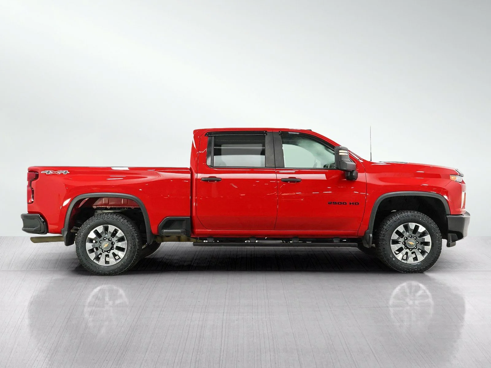 Used 2022 Cherry Red Tintcoat Chevrolet 4WD Crew Cab 159 Custom image 7