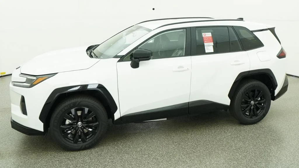 New 2026 Ice Cap Toyota SE image 8