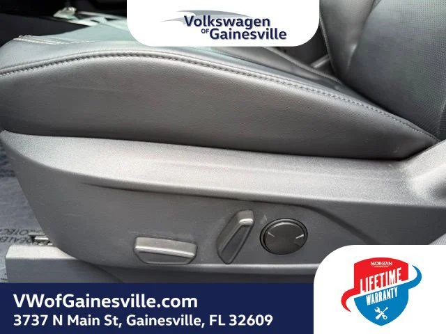 Used 2024 White Metallic Ford Premium image 18