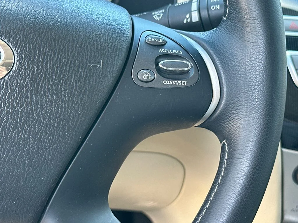 Used 2016 Blue INFINITI Base image 22