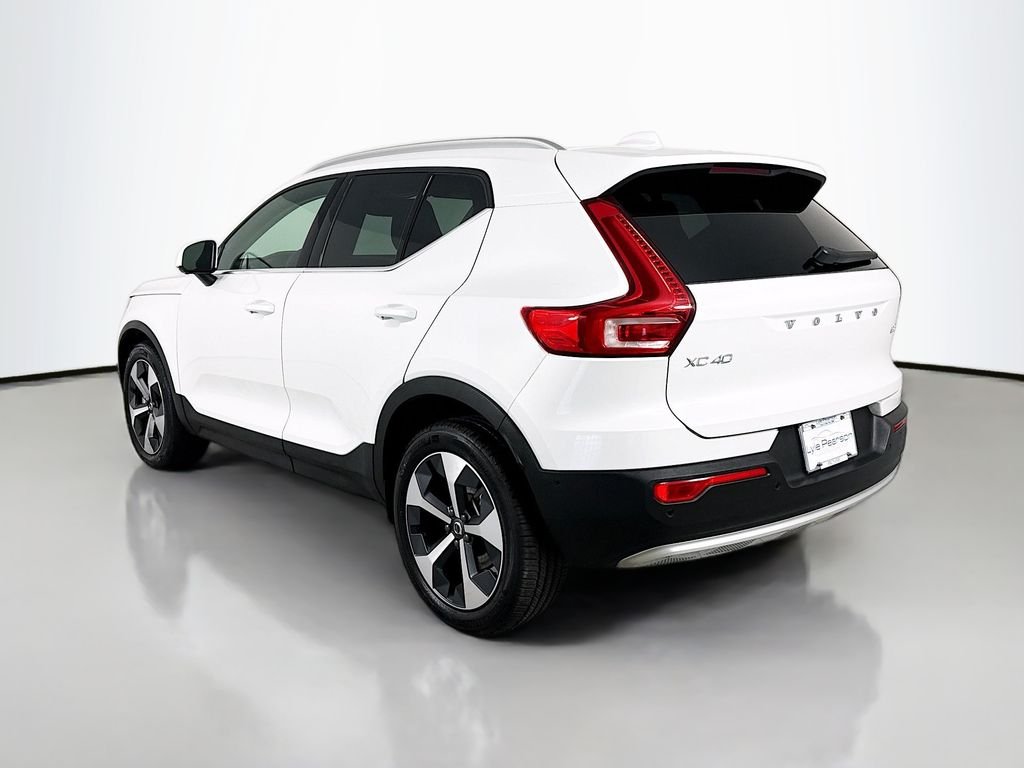 Used 2025 White Volvo B5 Plus Bright Theme image 3