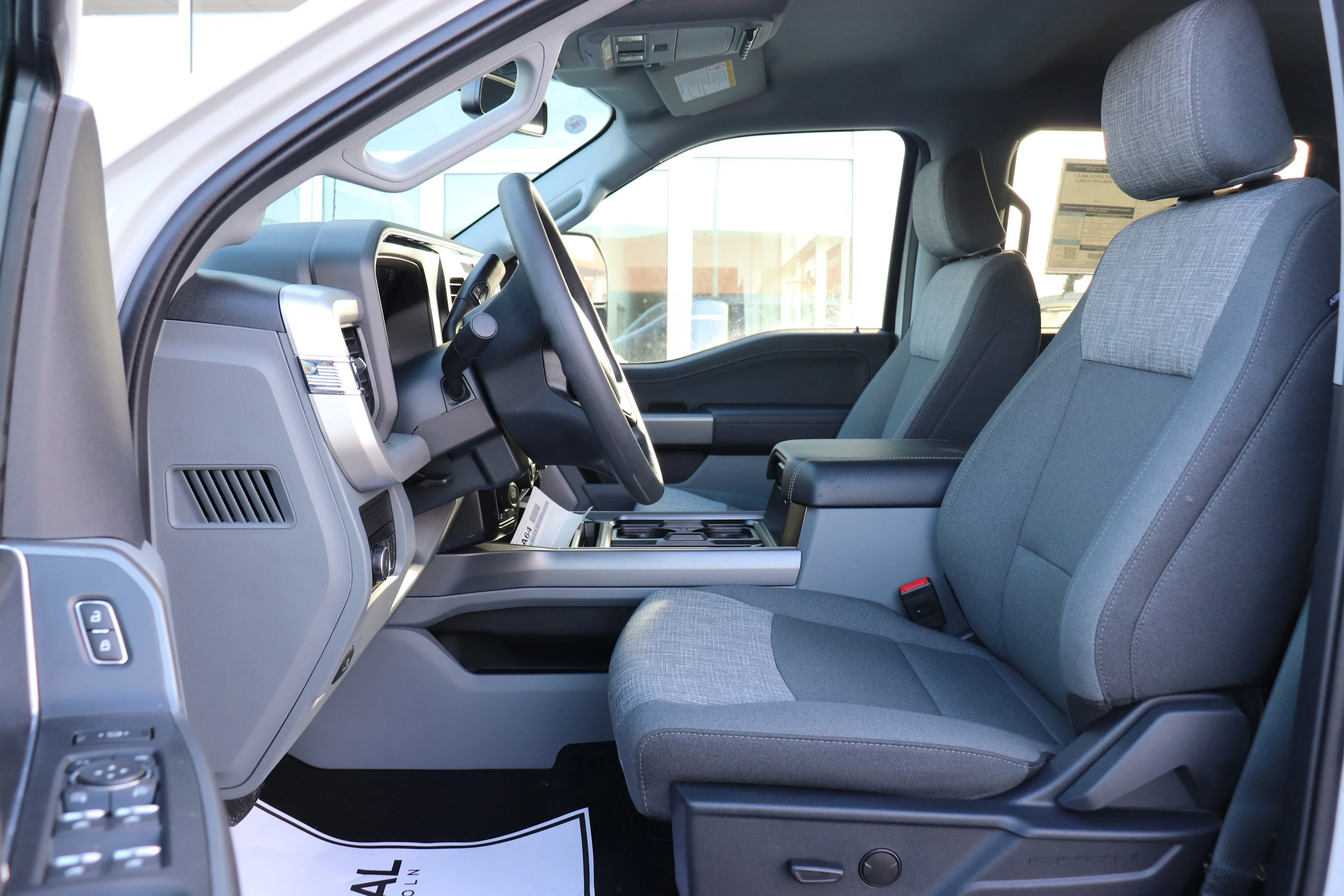 New 2026 Avalanche Ford XLT image 6