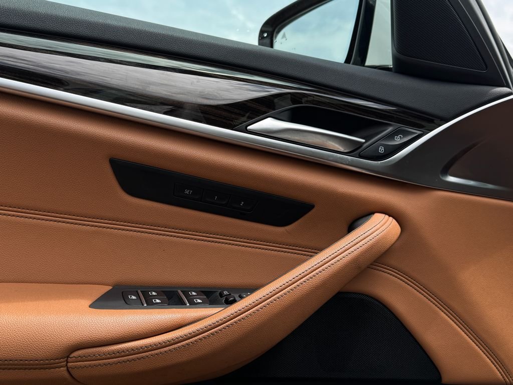 2021 BMW 5 Series 530i - Photo 29