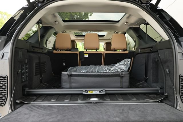 New 2026 Carpathian Grey Land Rover  Tempest Edition image 47