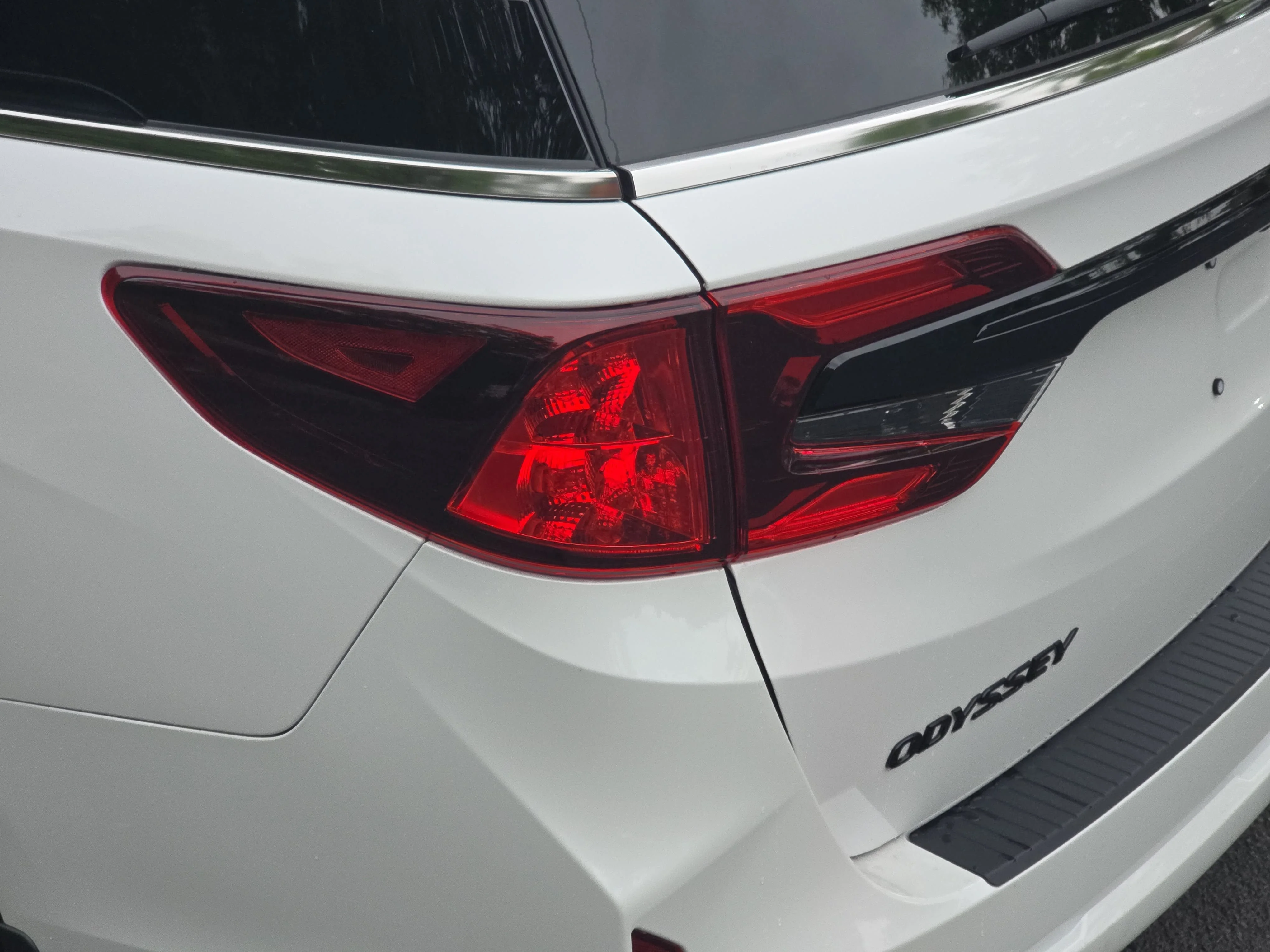 New 2026 Platinum White Pearl Honda Sport-L image 35