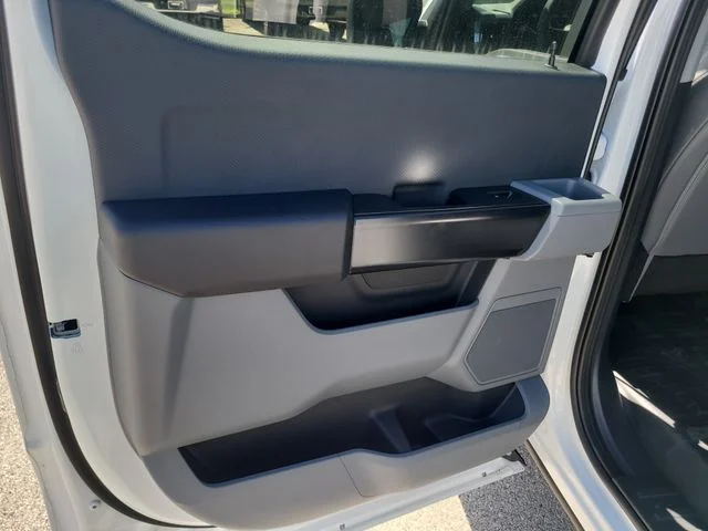 New 2026 Oxford White Ford XL image 11