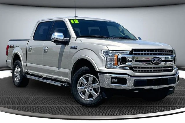 Used 2018 White Gold Ford Lariat image 3