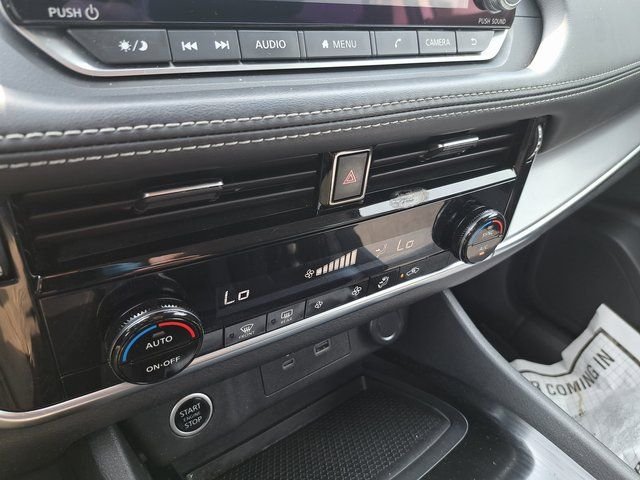 Used 2021 Silver Nissan SV image 15