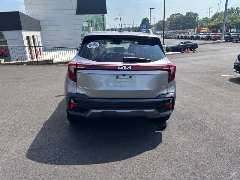 Used 2024 Gray Kia X-Line image 7