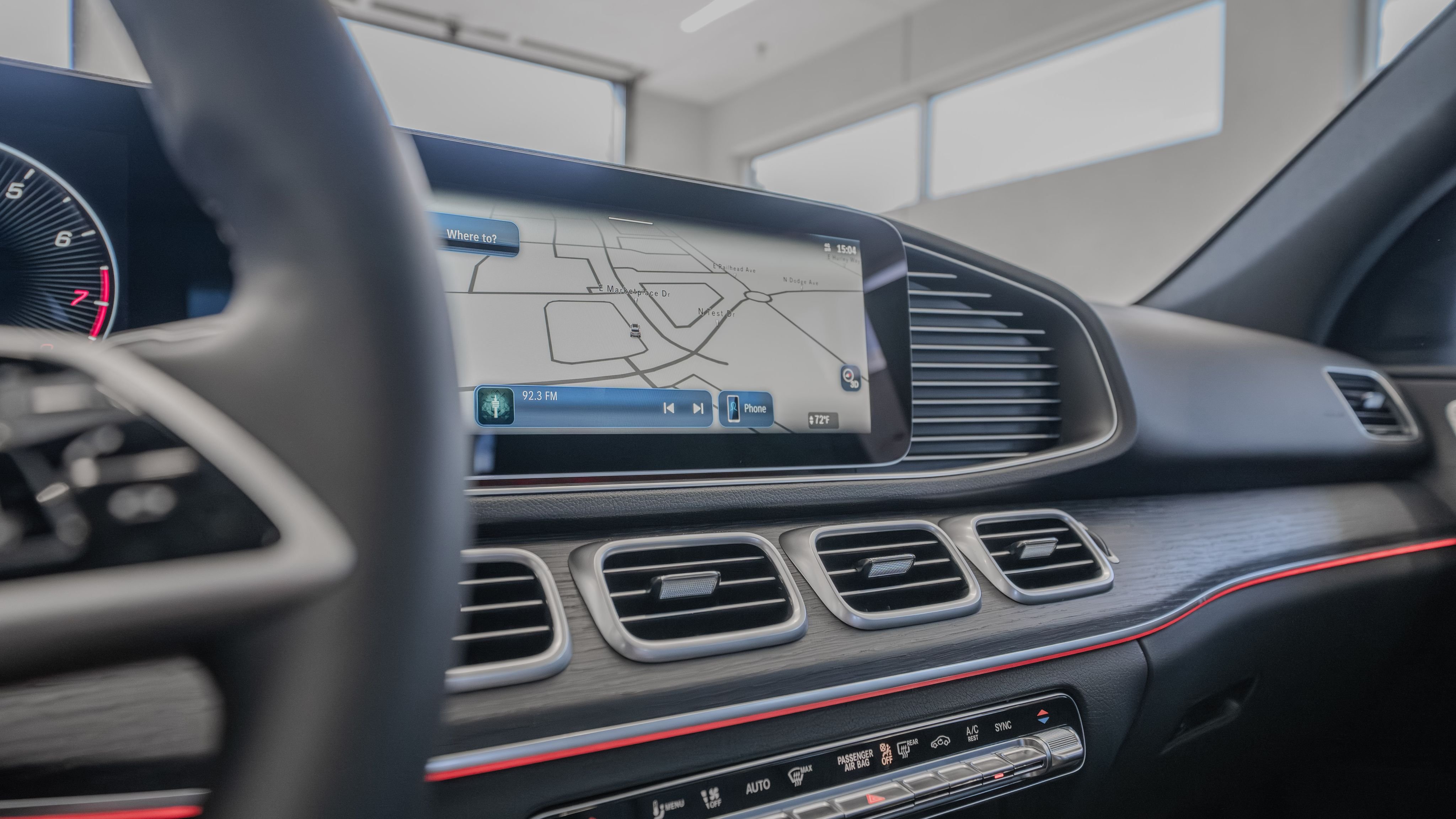 New 2026 Obsidian Black Metallic Mercedes-Benz GLE 580 image 33