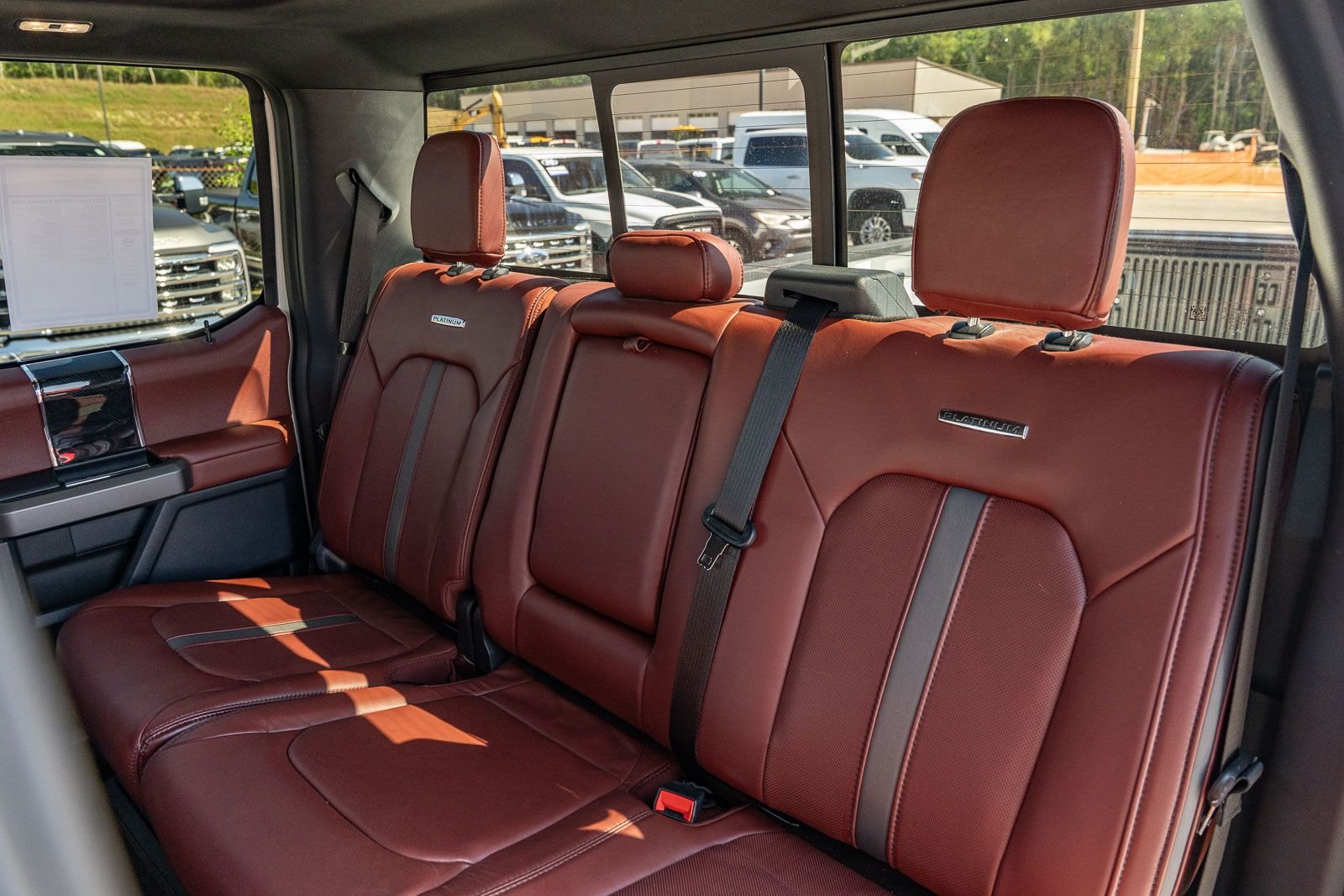 Certified Used 2022  Ford Platinum image 21