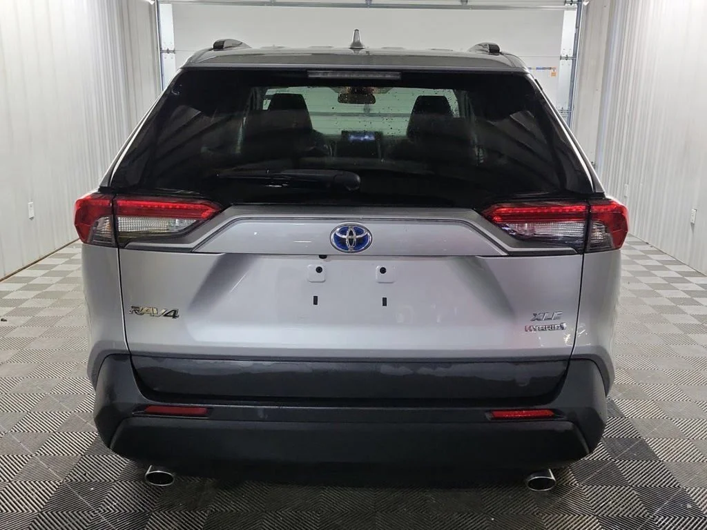 Certified Used 2021 Silver Toyota XLE image 3