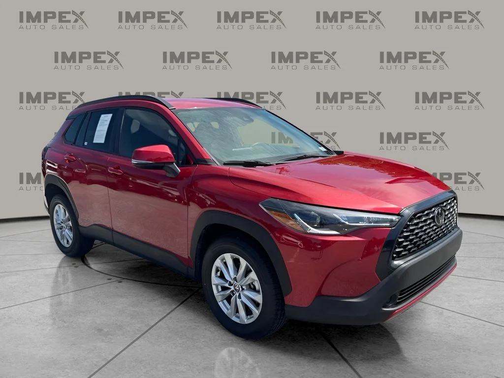 Used 2022 Red Toyota LE image 6