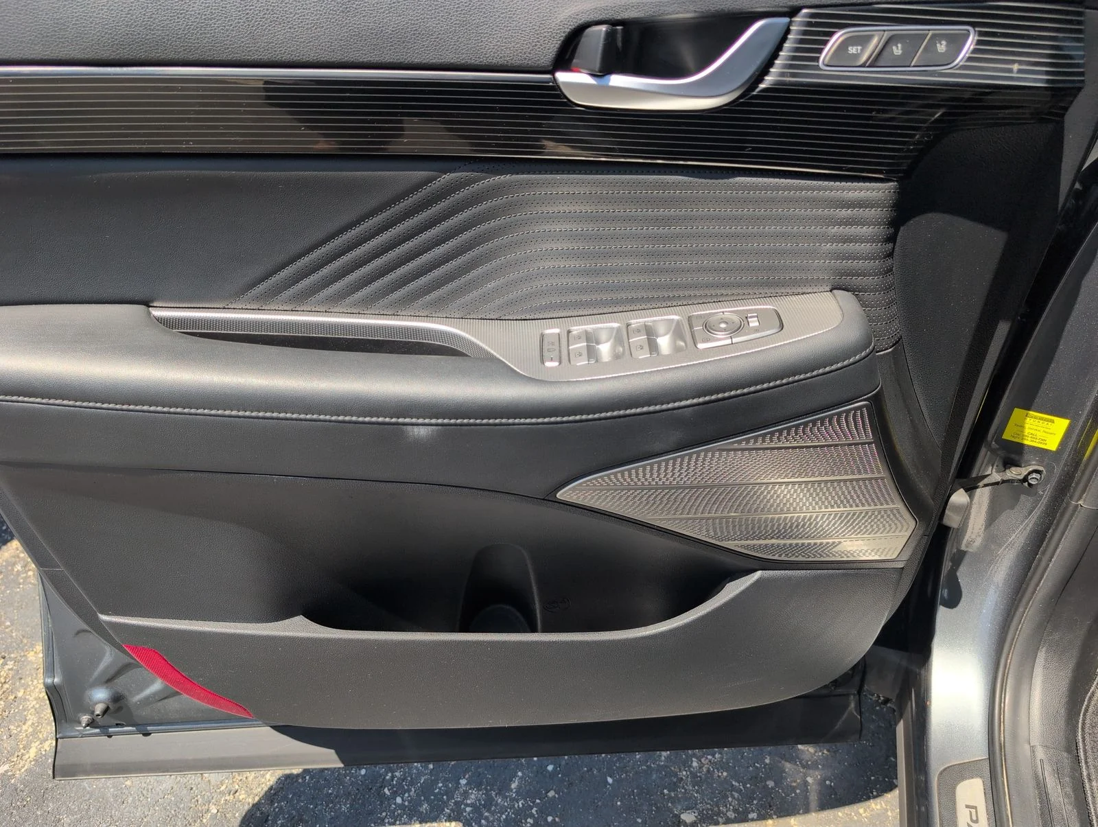 Used 2023 Gray Hyundai Calligraphy image 15