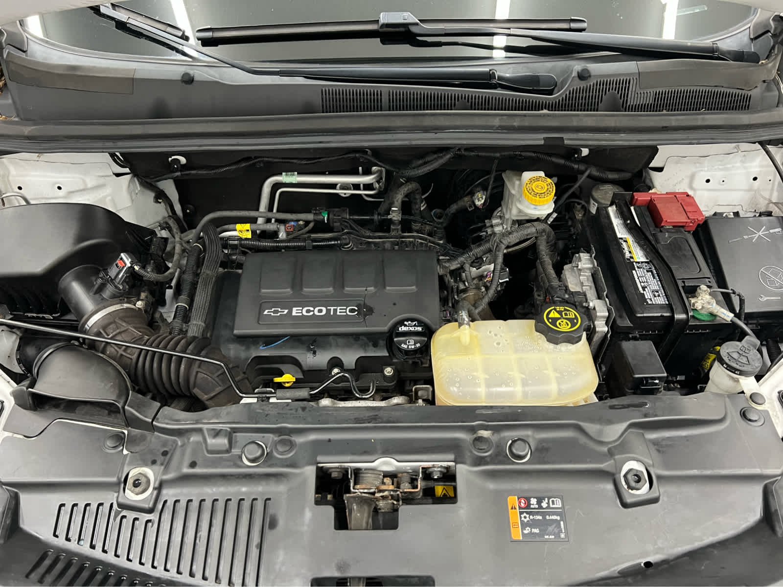 Used 2019 Summit White Chevrolet LT image 11