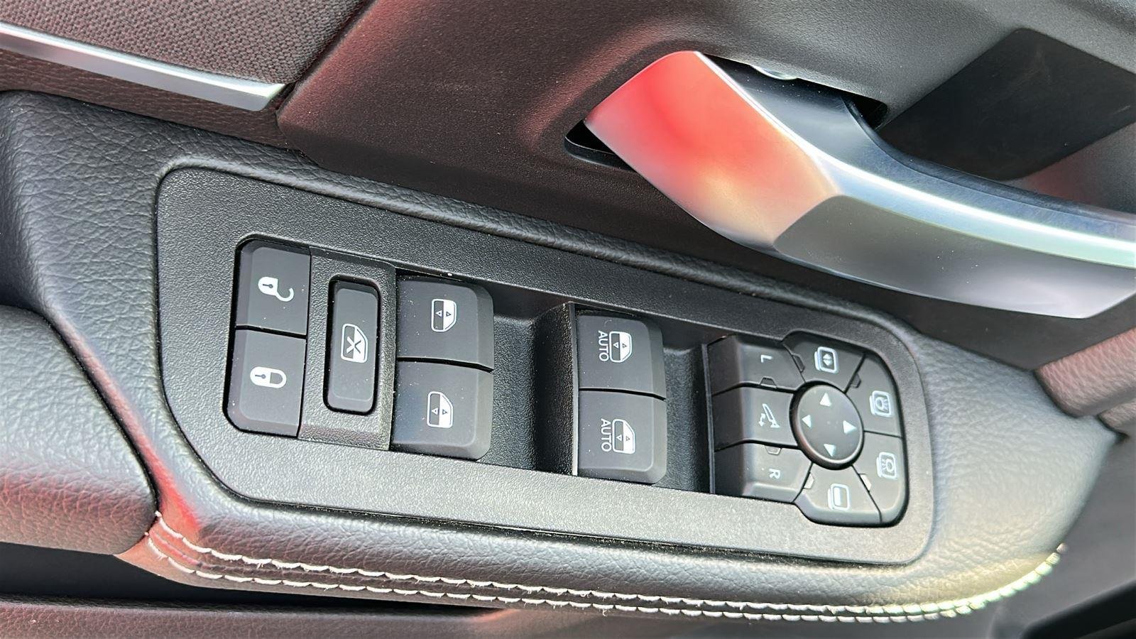 2026 RAM 2500 Big Horn - Photo 10