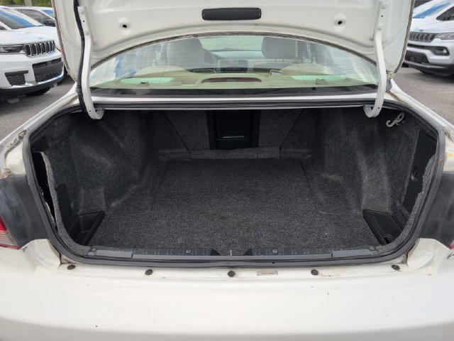 Used 2001 White Honda EX-L image 25