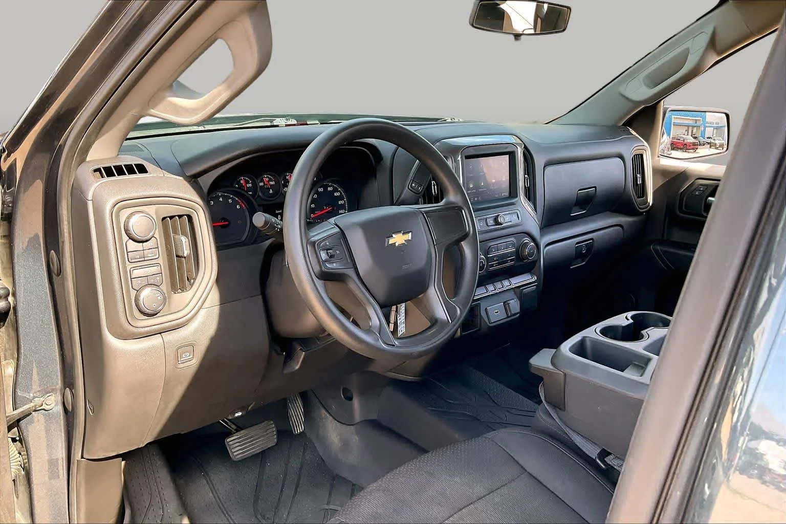 Used 2020 Shadow Gray Metallic Chevrolet Custom image 16