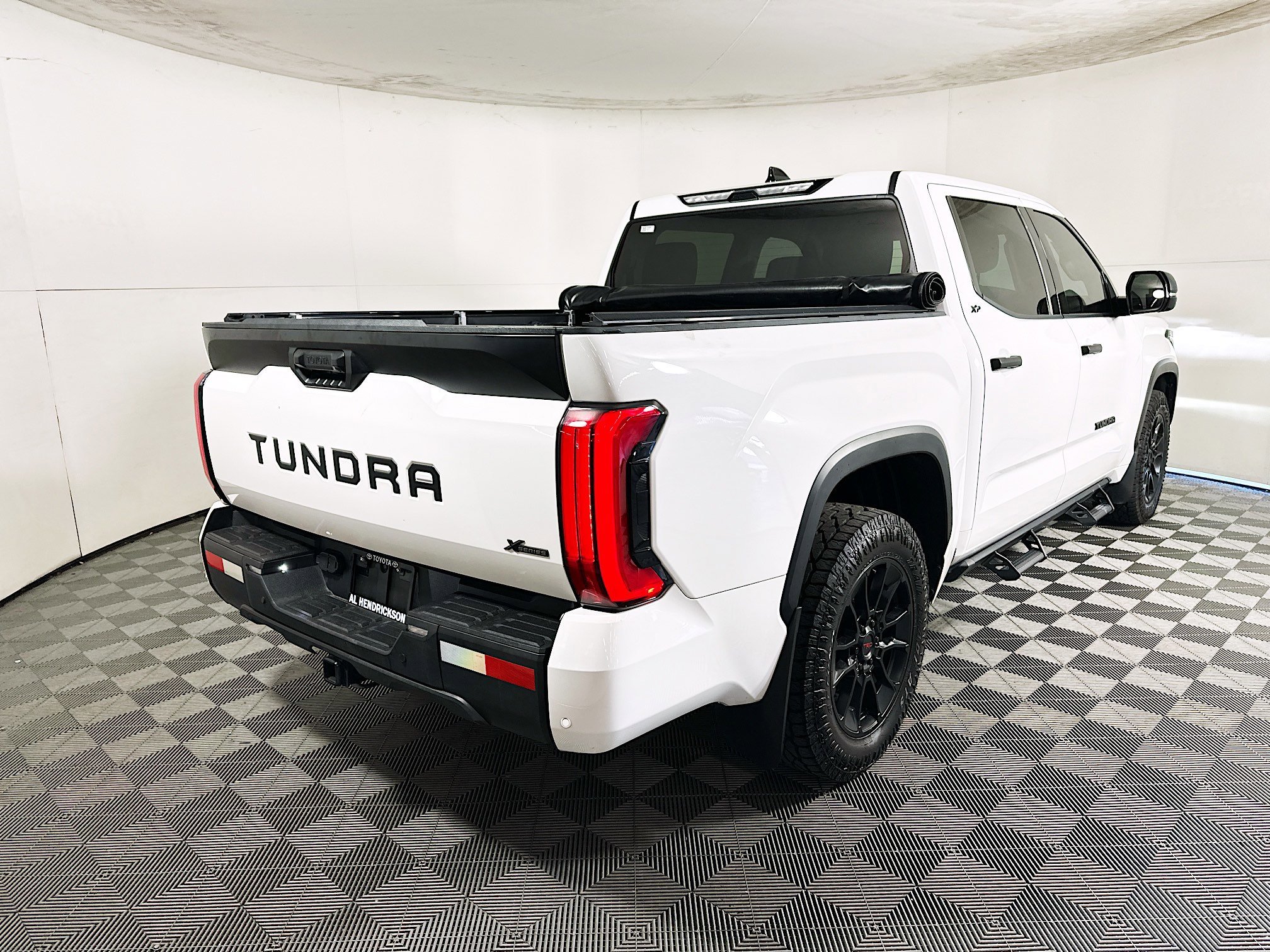 2023 Toyota Tundra thumbnail 5